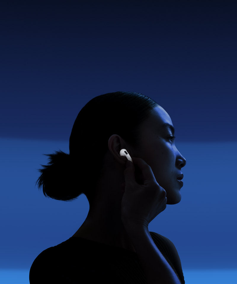 Airpods 4 (inbuilt ANC)